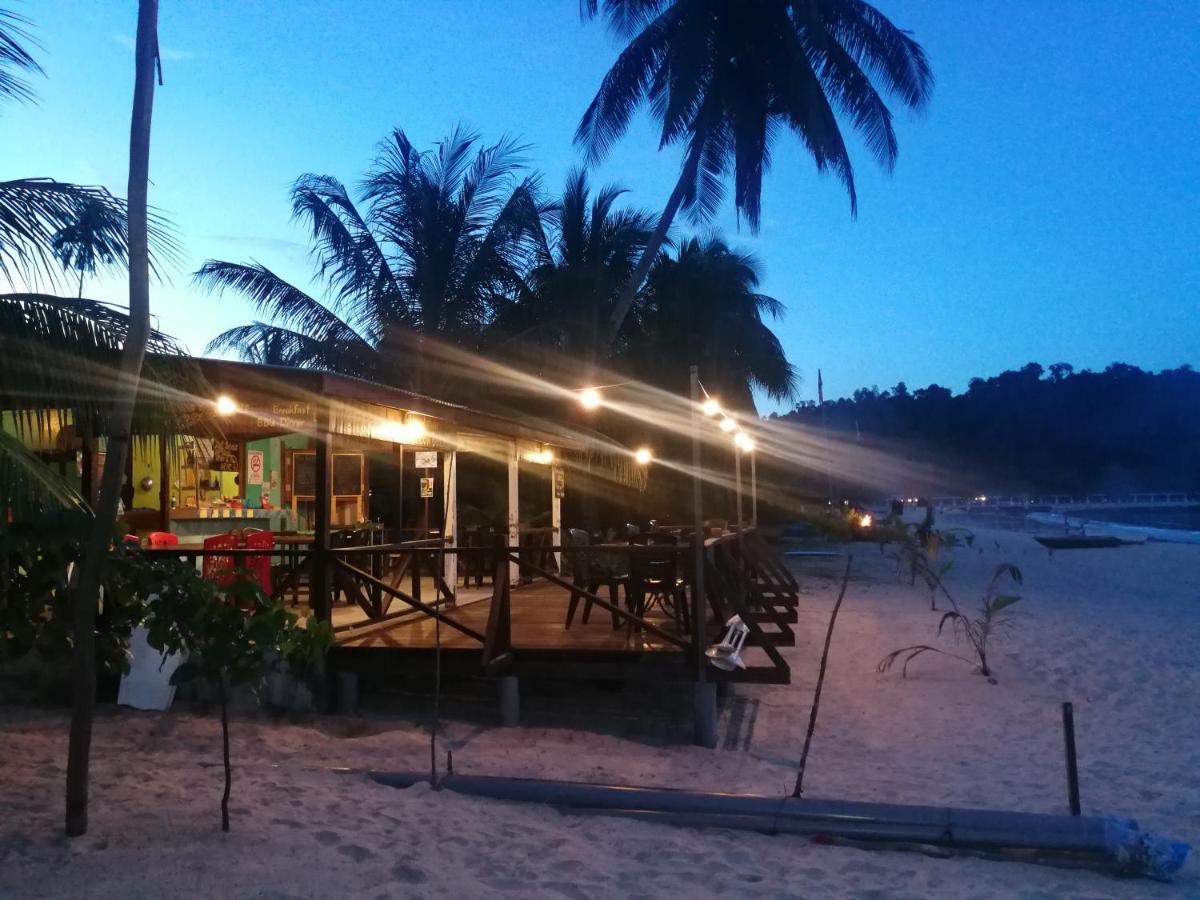 Rainbow Tioman Cottage Kampong Juara ภายนอก รูปภาพ