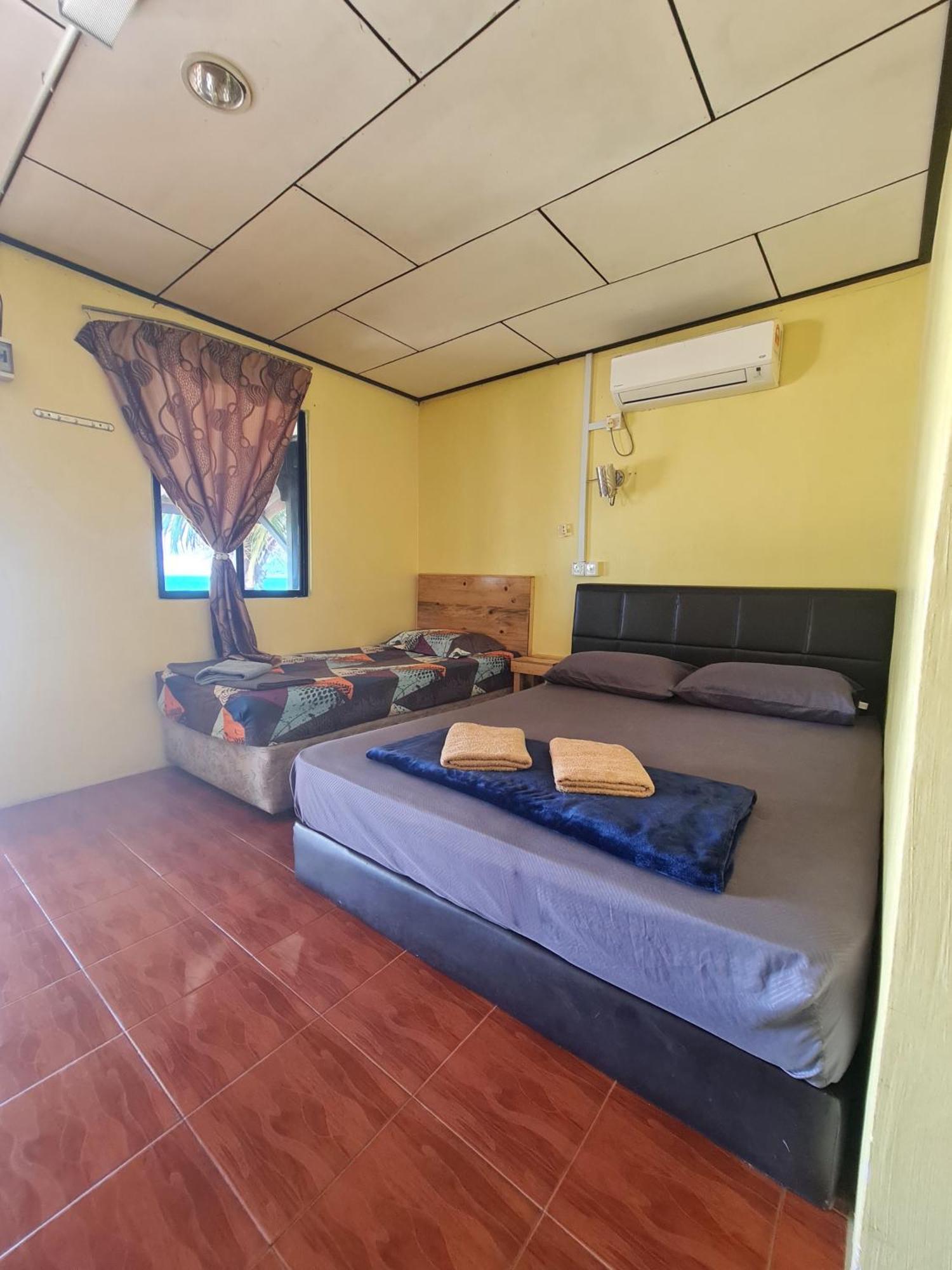 Rainbow Tioman Cottage Kampong Juara ภายนอก รูปภาพ