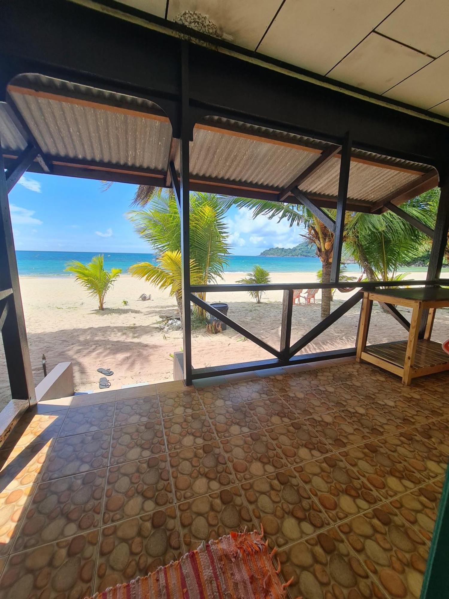 Rainbow Tioman Cottage Kampong Juara ภายนอก รูปภาพ