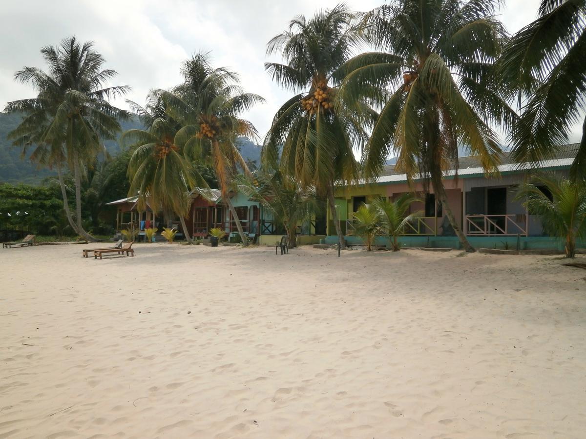 Rainbow Tioman Cottage Kampong Juara ภายนอก รูปภาพ