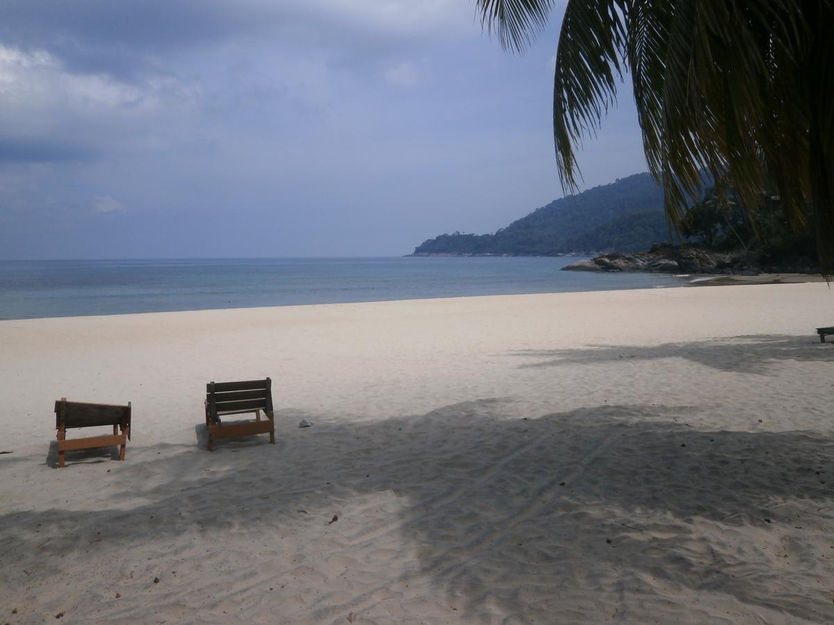 Rainbow Tioman Cottage Kampong Juara ภายนอก รูปภาพ