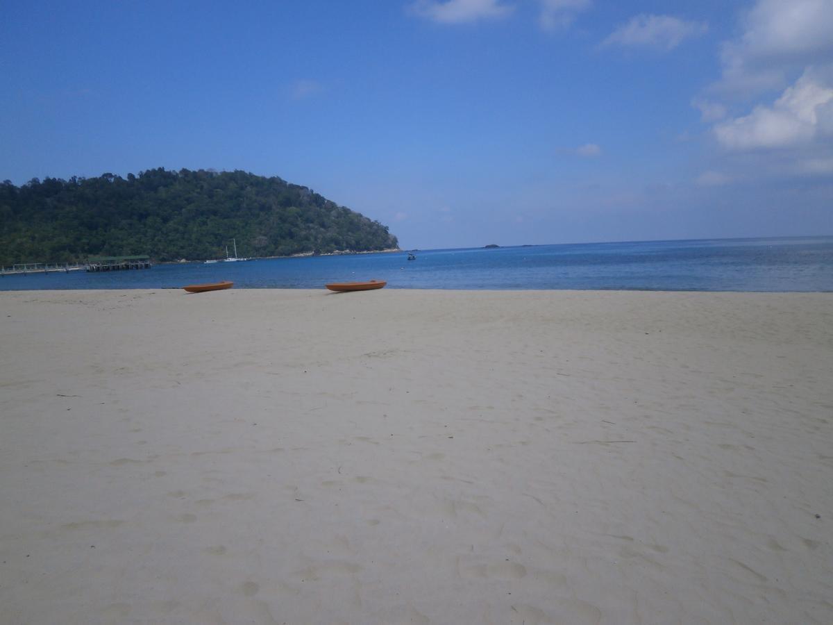 Rainbow Tioman Cottage Kampong Juara ภายนอก รูปภาพ