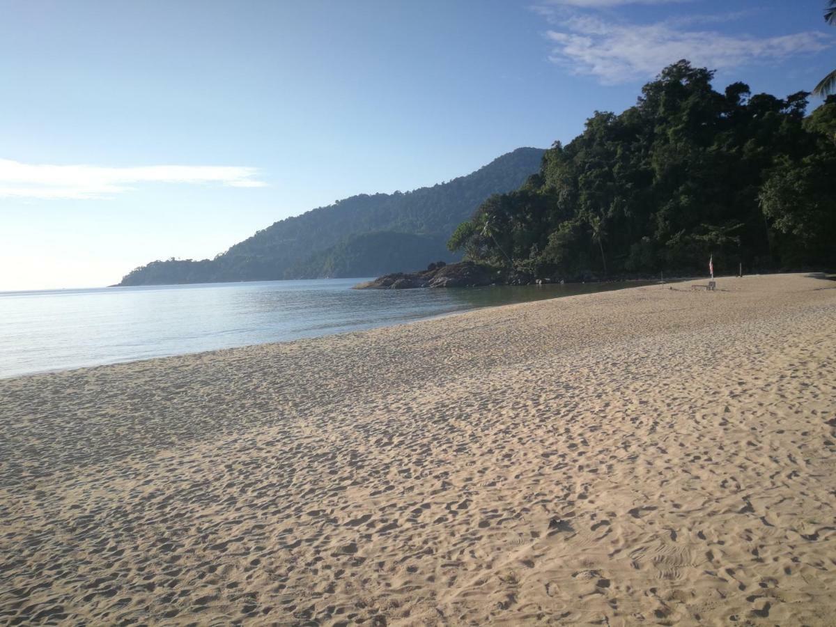 Rainbow Tioman Cottage Kampong Juara ภายนอก รูปภาพ